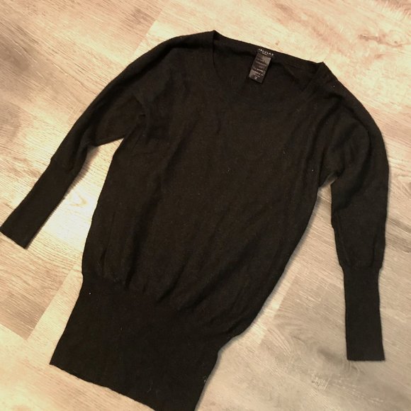 Aritzia's Talula | Cashmere Sweater - Picture 1 of 2